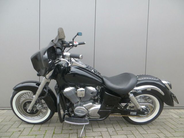 honda - vt-750-c2-shadow-ace