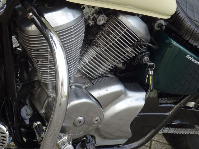 honda - vt-750-c2-shadow-ace