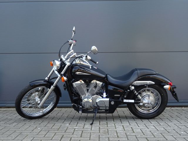 honda - vt-750-c2-shadow-ace