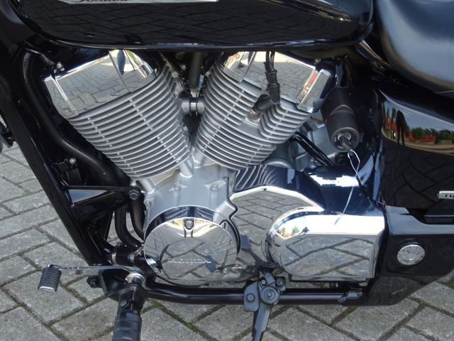 honda - vt-750-c2-shadow-ace