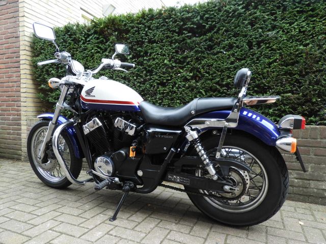 honda - vt-750-s