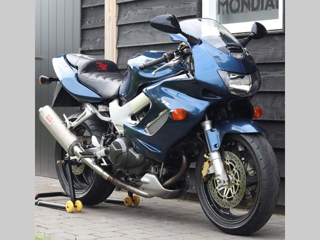 honda - vtr-1000-f-firestorm