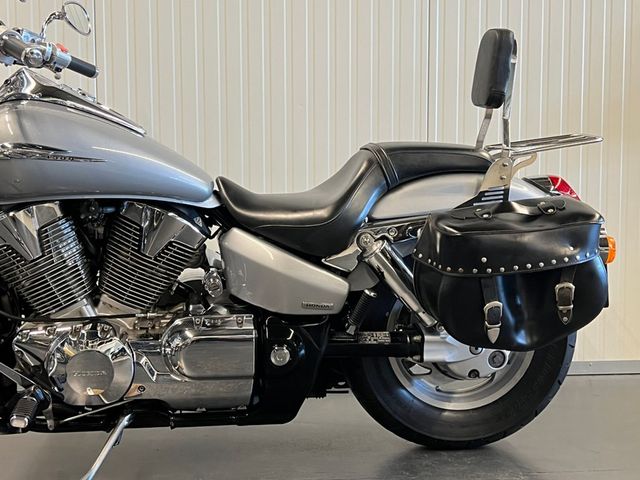 honda - vtx-1300