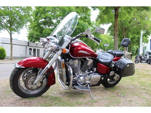honda - vtx-1800