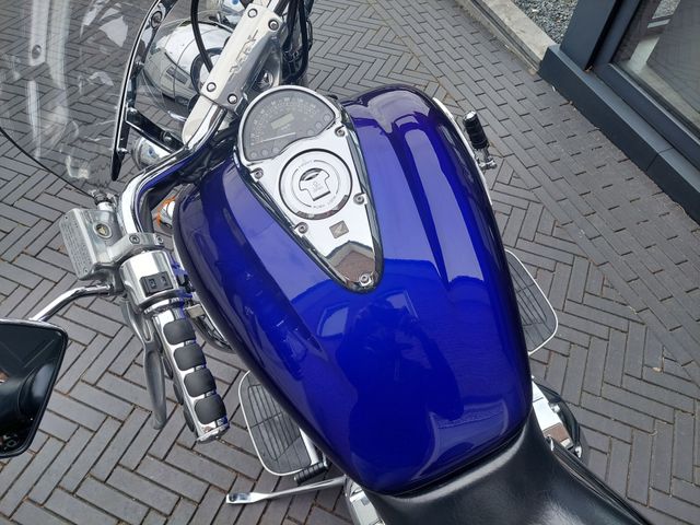 honda - vtx-1800