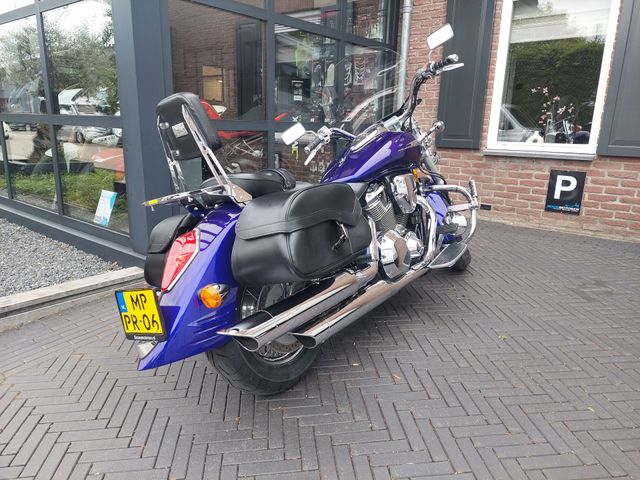 honda - vtx-1800
