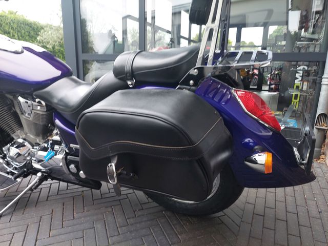 honda - vtx-1800