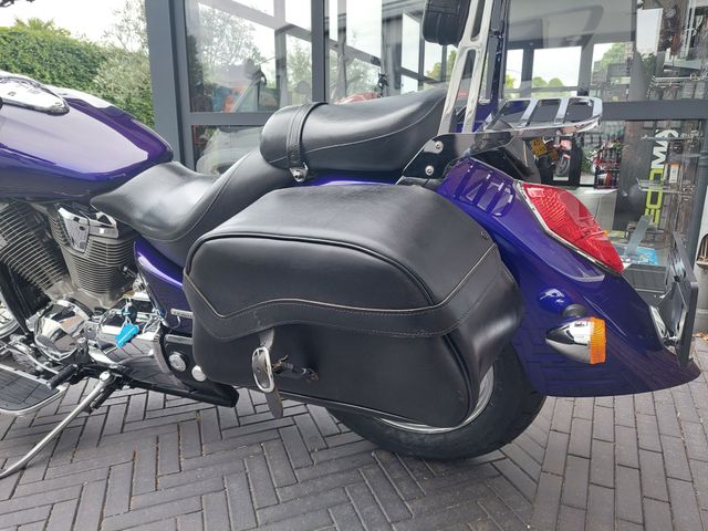 honda - vtx-1800
