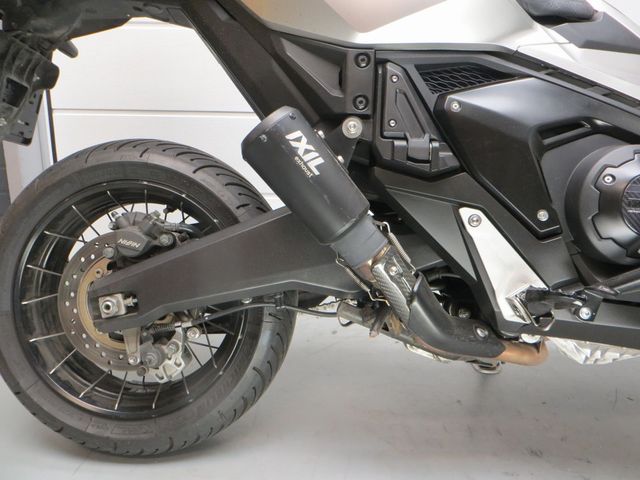 honda - x-adv