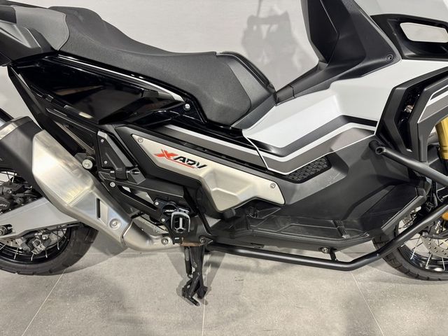 honda - x-adv