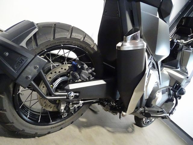 honda - x-adv