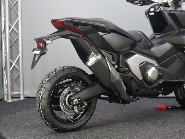 honda - x-adv