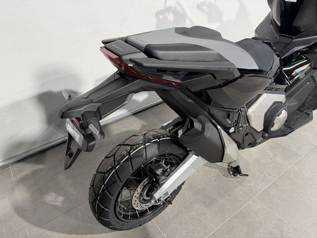 honda - x-adv