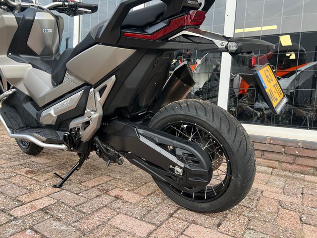 honda - x-adv