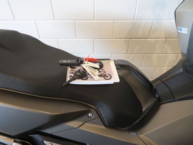 honda - x-adv
