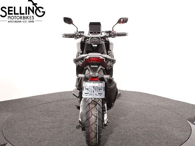 honda - x-adv