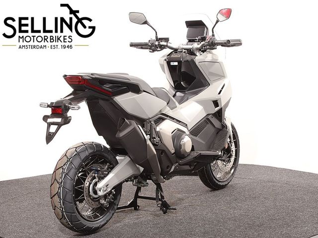 honda - x-adv