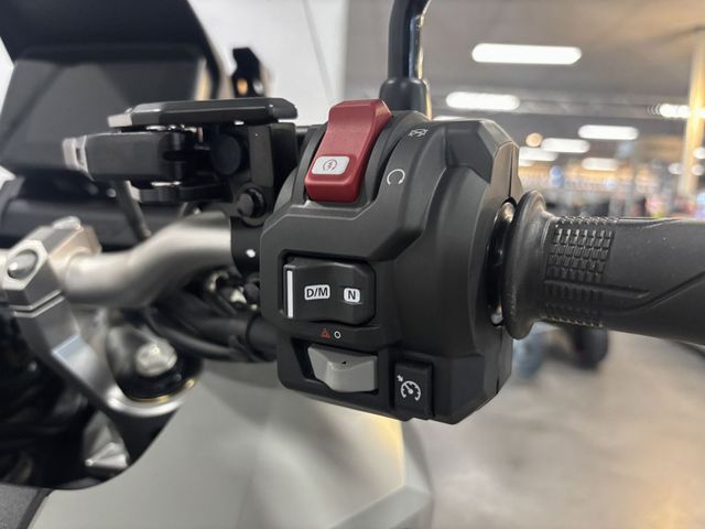 honda - x-adv