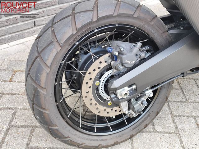 honda - x-adv