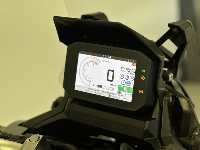 honda - x-adv
