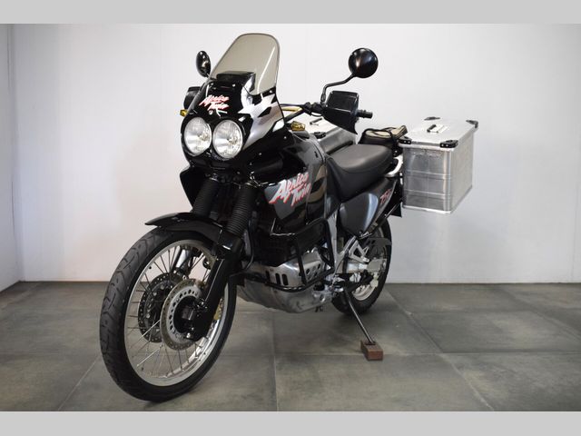 honda - xrv-750-africa-twin