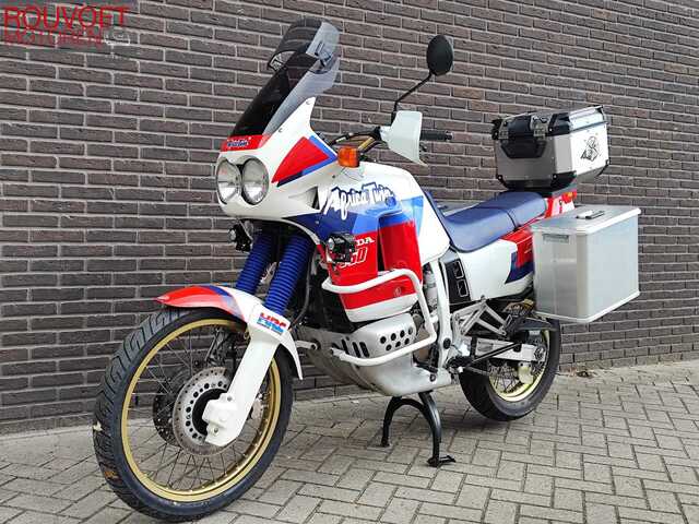 honda - xrv-750-africa-twin