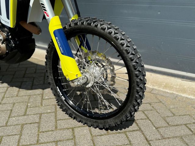 husqvarna - 701-enduro