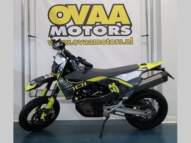 husqvarna - 701-supermoto