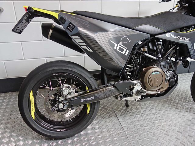 husqvarna - 701-supermoto