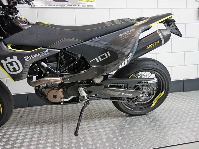 husqvarna - 701-supermoto