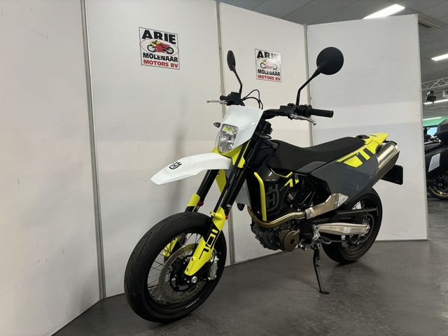 husqvarna - 701-supermoto