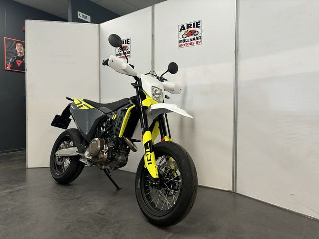 husqvarna - 701-supermoto