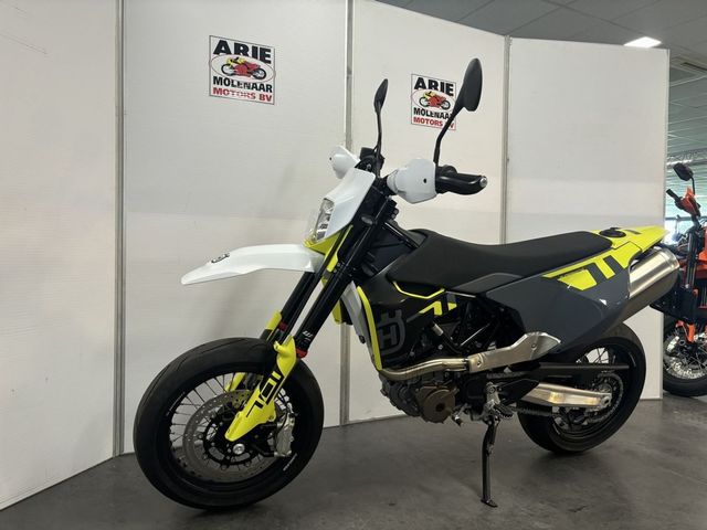 husqvarna - 701-supermoto