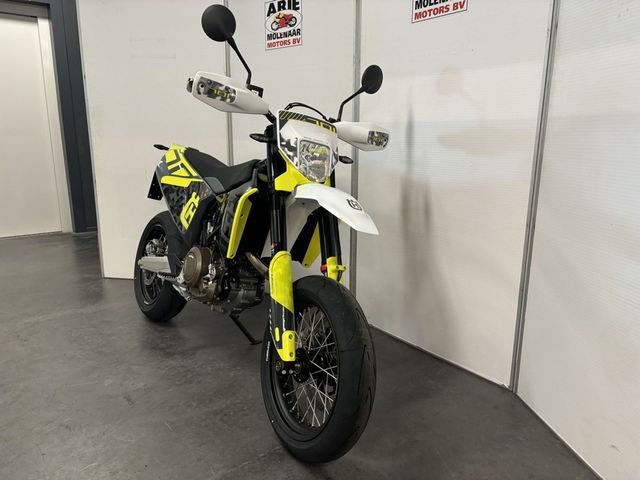 husqvarna - 701-supermoto