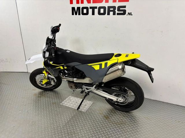 husqvarna - 701-supermoto