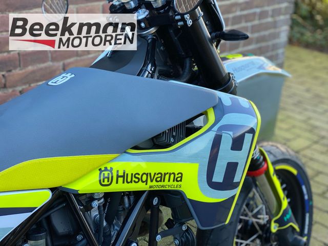 husqvarna - 701-supermoto