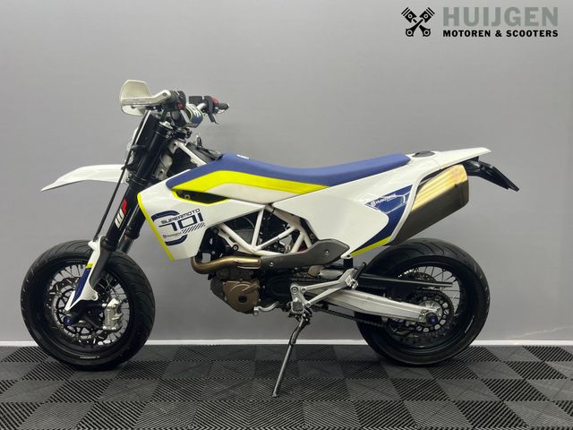 husqvarna - 701-supermoto