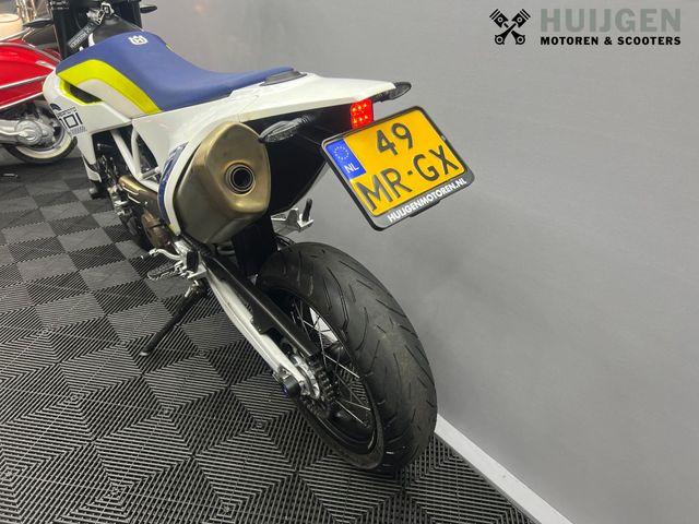 husqvarna - 701-supermoto