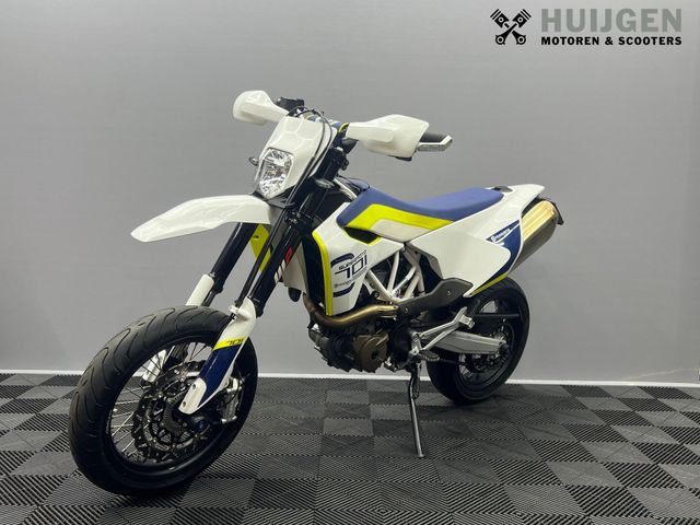 husqvarna - 701-supermoto