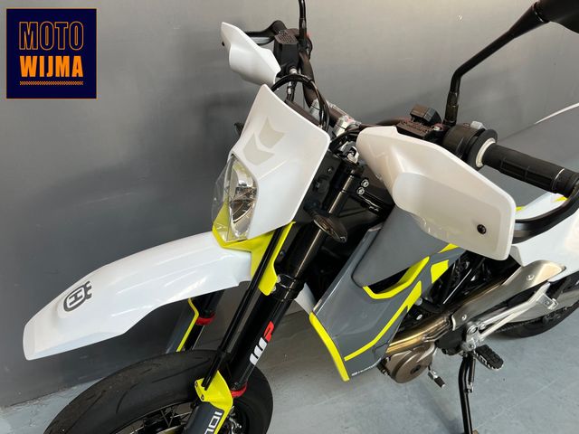 husqvarna - 701-supermoto