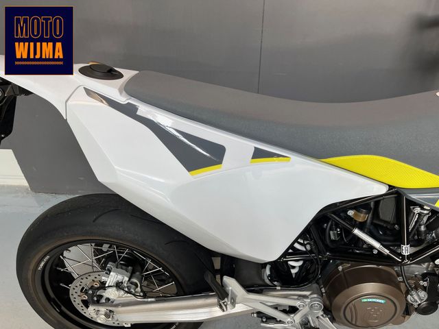 husqvarna - 701-supermoto