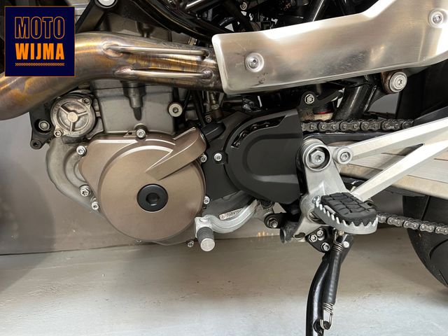 husqvarna - 701-supermoto