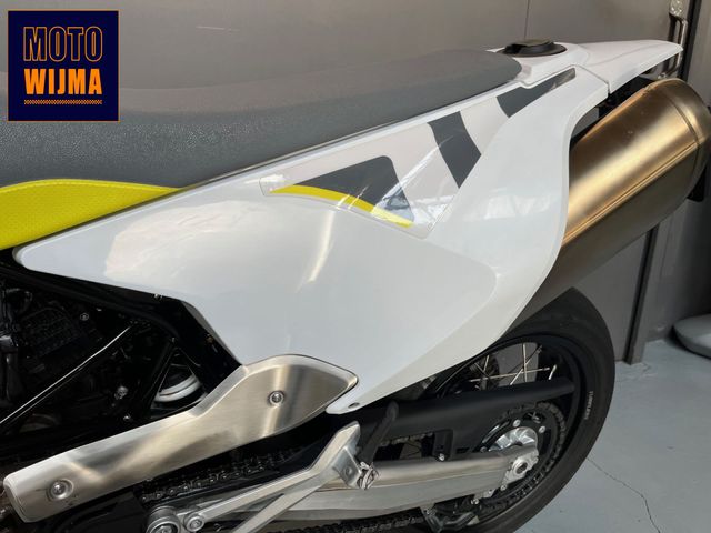 husqvarna - 701-supermoto