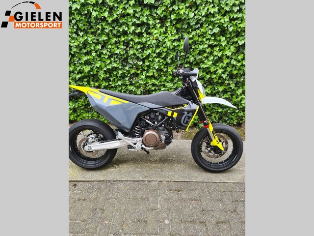 husqvarna - 701-supermoto