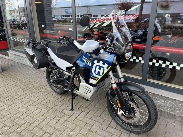 husqvarna - norden-901-expedition