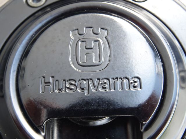 husqvarna - svartpilen-701