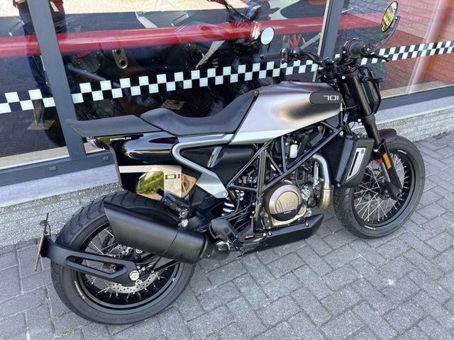 husqvarna - svartpilen-701
