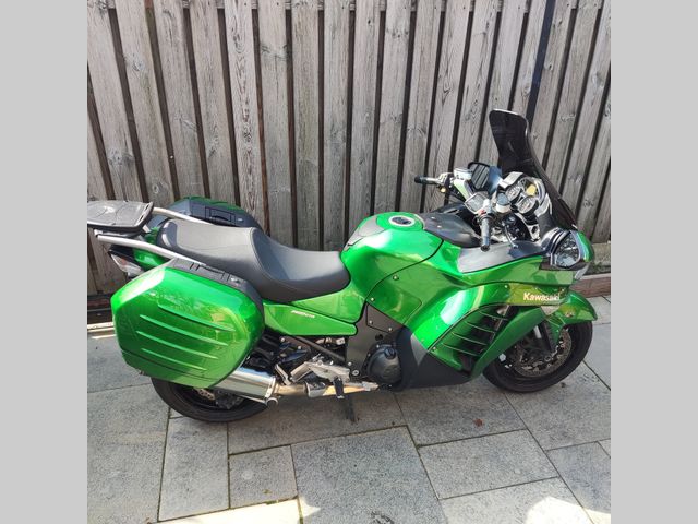 kawasaki - 1400-gtr