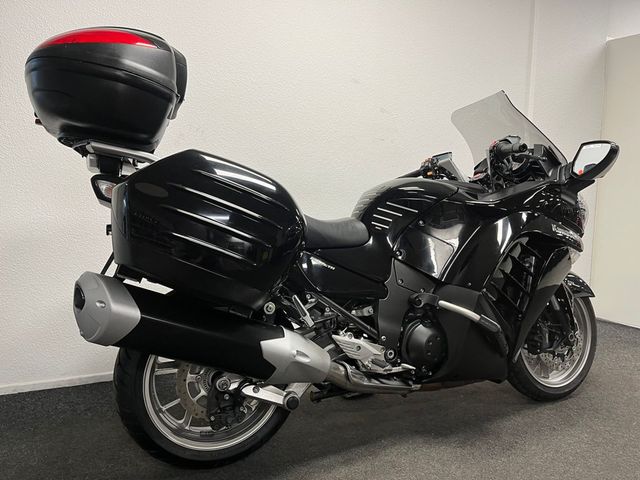 kawasaki - 1400-gtr