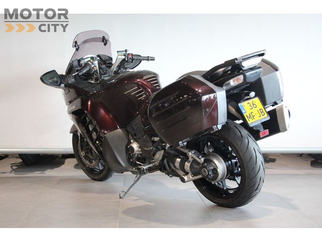 kawasaki - 1400-gtr